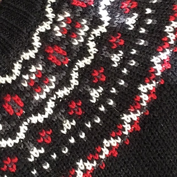 Sweater - Picture 2 of 3